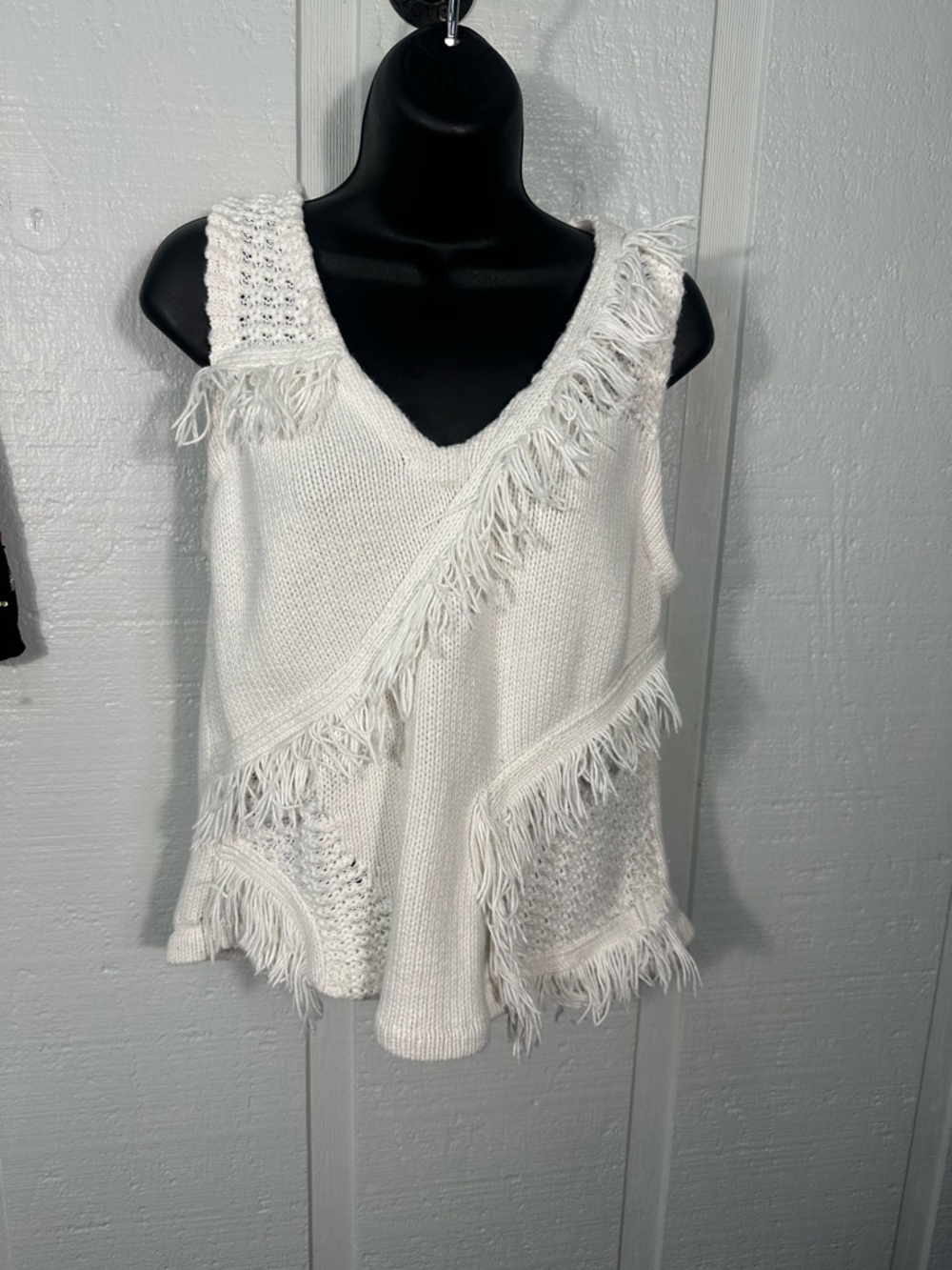 Anthropologie White Sleeveless Top Size Medium EUC